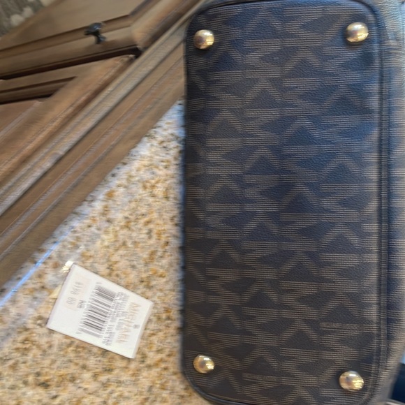Michael Kors bag, authentic, bought at Belk for $198 pre-tax. Great condition. - Picture 10 of 14